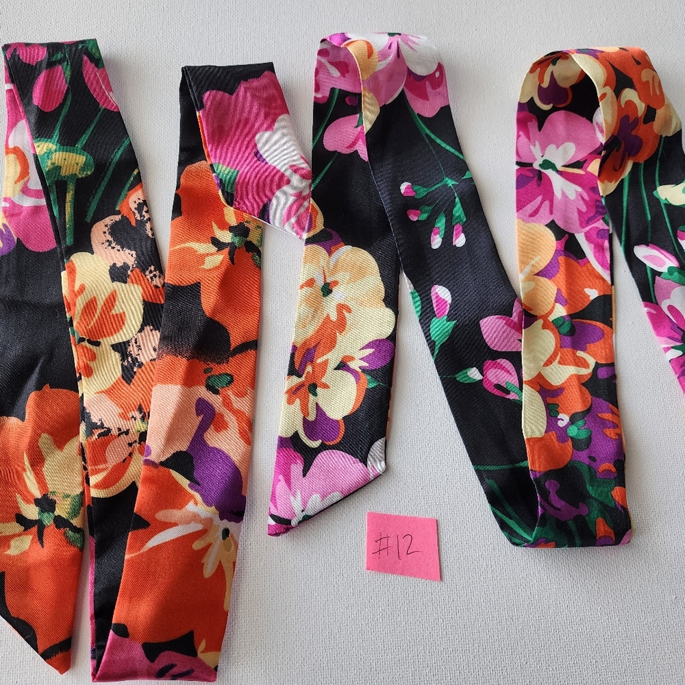 #12 2 Pc Set Floral Patterned Twillys